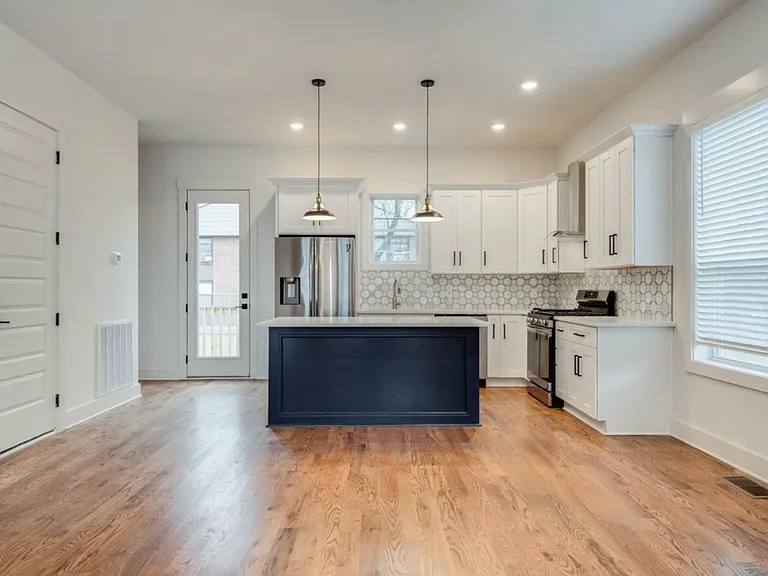 2215B 24th Ave N #B — Photo 17