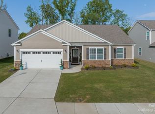 7695 Stonehouse Dr, Gastonia, NC 28056