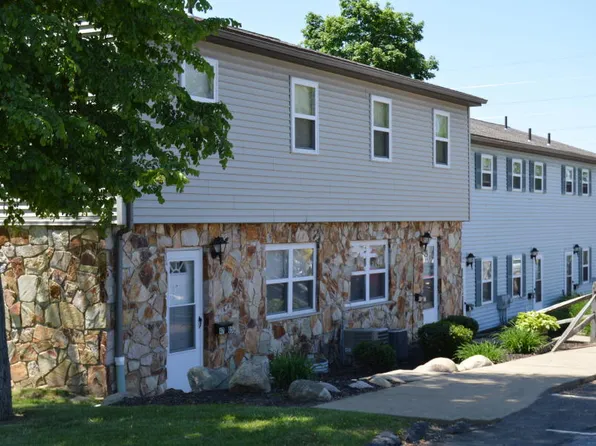 Colonial Club, 4835 Cranberry Ave NW #A7531b436, Canton, OH 44709