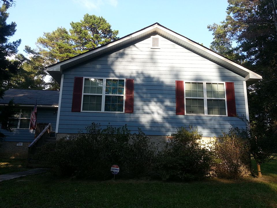 1st image of 2533 Lakewood Way NE