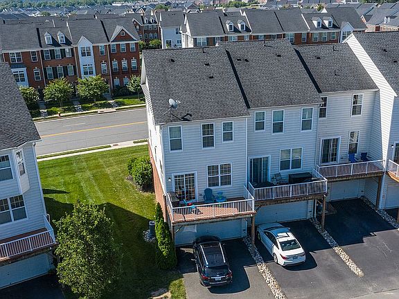 5th image of 43182 Loudoun Reserve Dr
