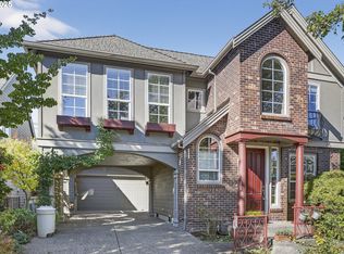4473 NW Oxbridge Dr, Portland, OR 97229