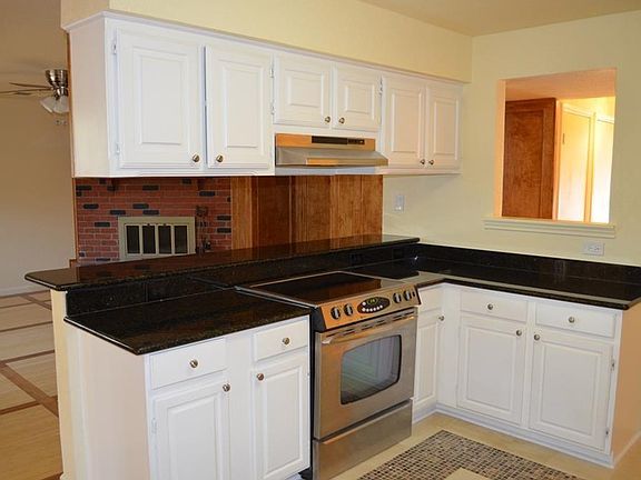 3rd image of 3708 Lasalle Dr