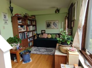 734 Lombard St, Philadelphia, PA 19147