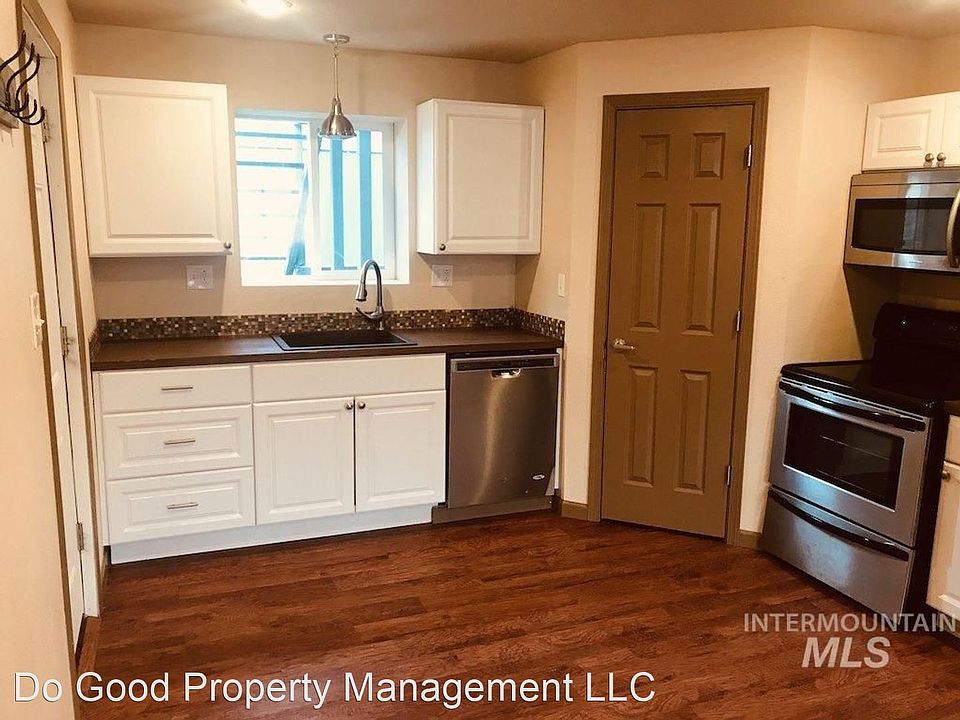 1st image of 6208 W Everett St #102