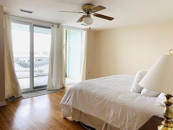 5th image of 1664 Marsh Harbor Ln Unit A