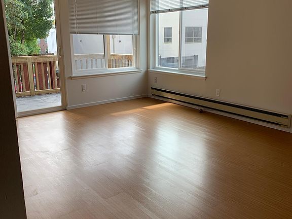 Living room & deck