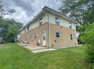 3 Nicholson St, Joliet, IL 60435