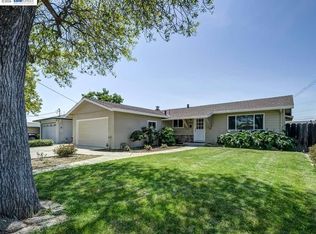 815 Camelia Dr, Livermore, CA 94550