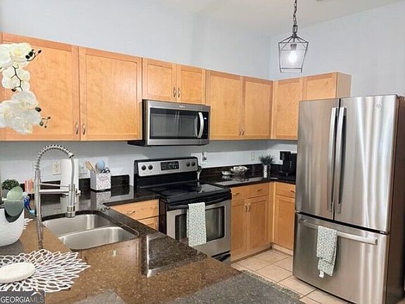 3rd image of 870 Mayson Turner Rd #1224