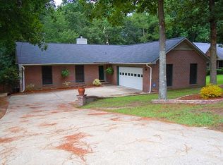 7410 Beaver Run Dr, Fayetteville, NC 28314