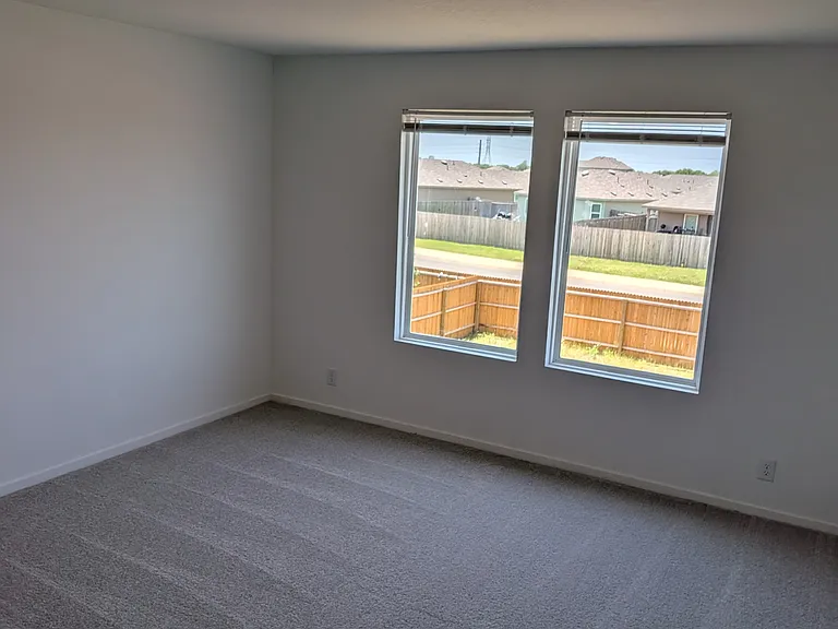 1718 Charlie Cv — Photo 11