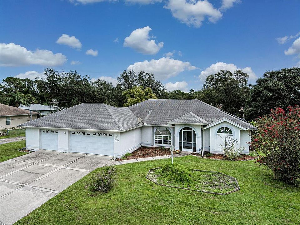 1st image of 2266 De Garmo St