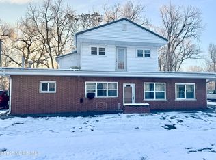 104 E High St, Napoleon, OH 43545