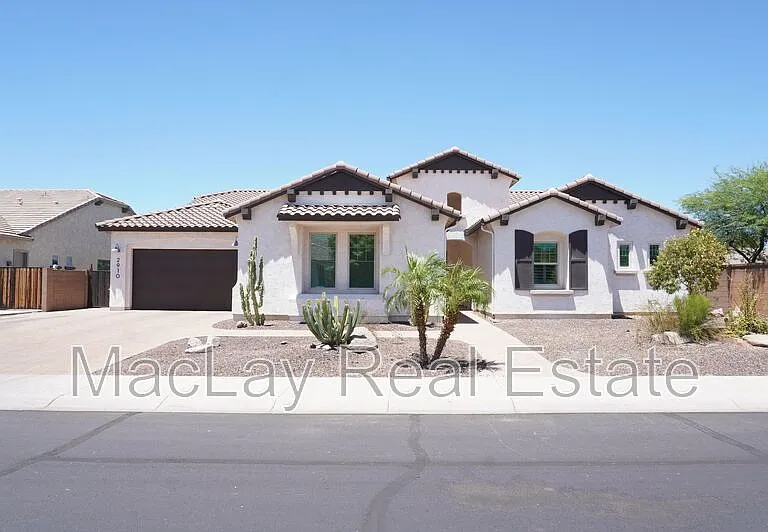2910 E Wildhorse Dr — Photo 24