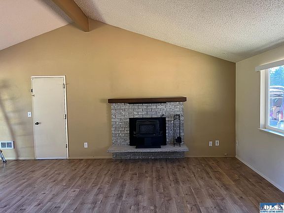 4th image of 2434 W Hennessy Ln