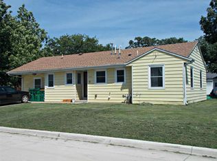 216 12th Ave NE, Independence, IA 50644