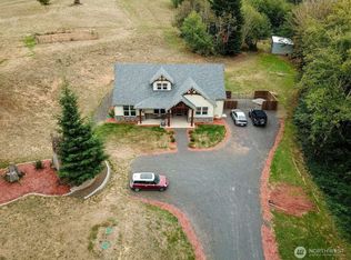 30 Forest Heights, Cathlamet, WA 98612