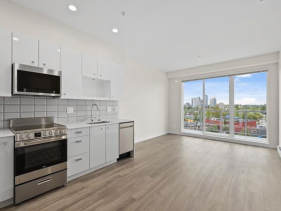 3rd image of 10838 Whalley Blvd #508