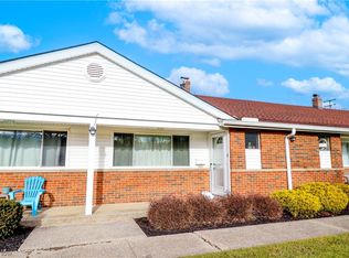 25400 Country Club Blvd UNIT 12, North Olmsted, OH 44070