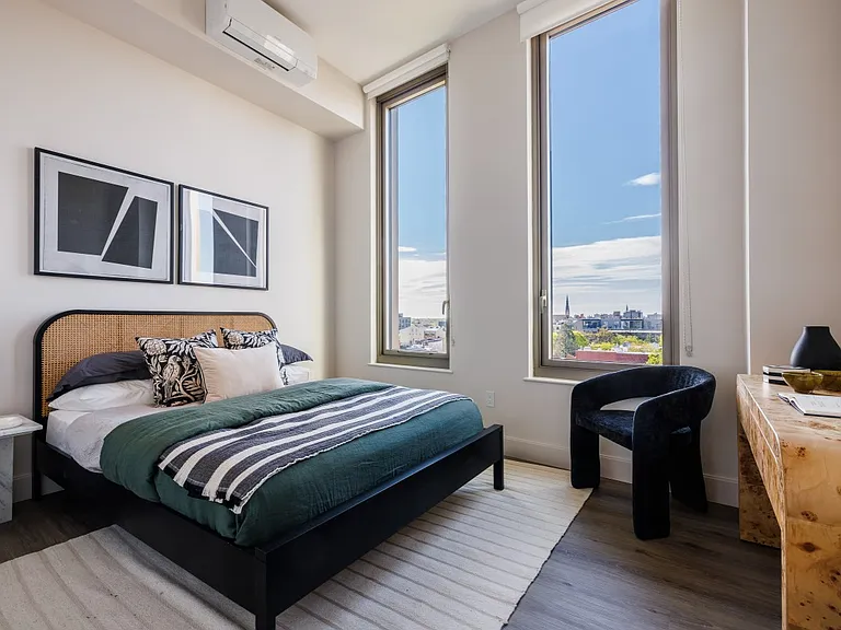 65 Dupont St #207 — Photo 10