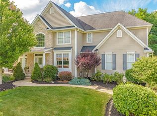 4540 Regal Dr, Akron, OH 44321