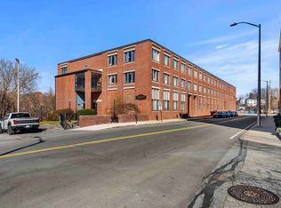 128 Warren St APT 15, Lowell, MA 01852