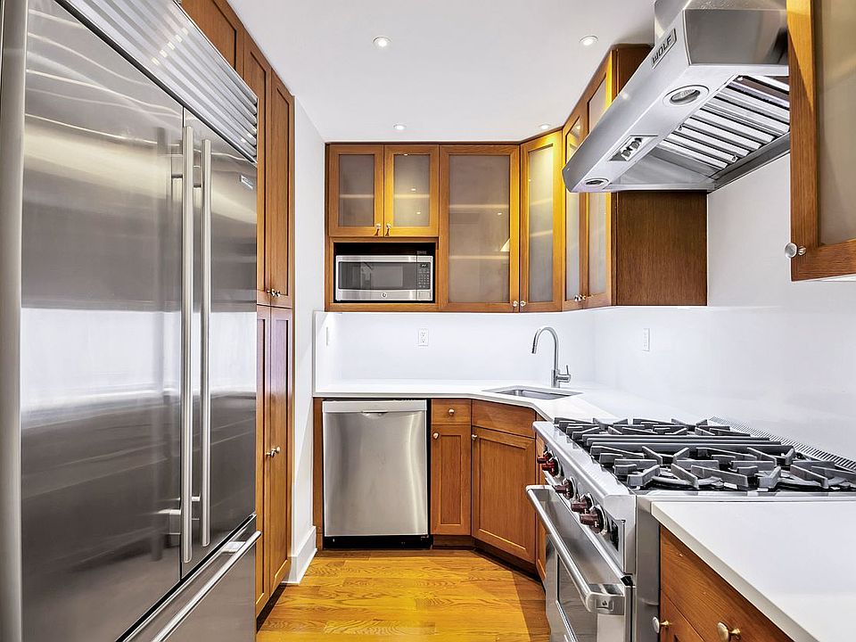 1st image of 157 E 81st St APT 3B