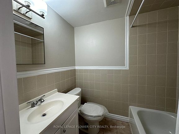 4th image of 415 Hansen Rd N #Basement