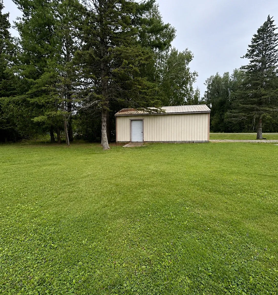 3 bed, 2100 sqft, $1,950 — Photo 3
