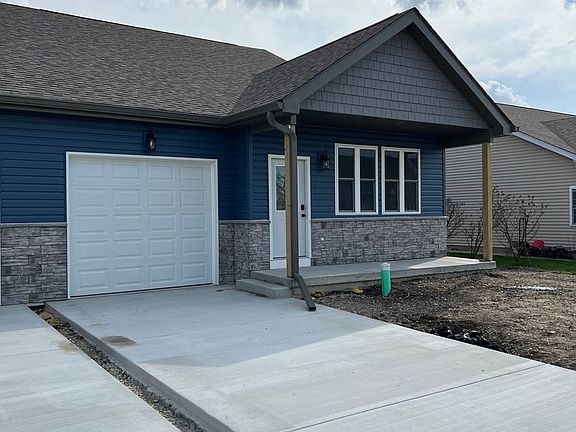 3rd image of 929 Covey Ln #B