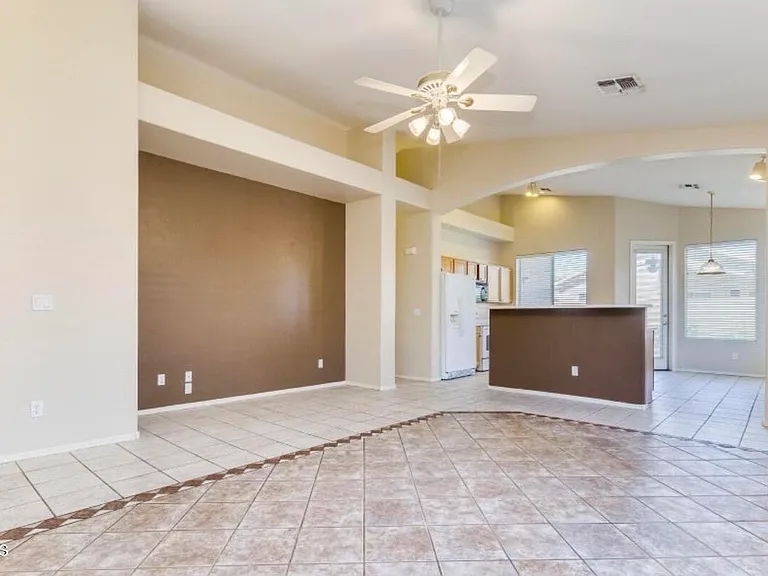 5458 W Milky Way — Photo 11