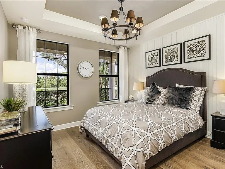 9248 Cormorant Dr — Photo 24