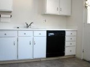 918 S Newark St, Aurora, CO 80012