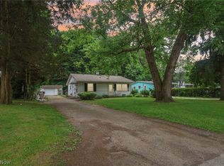 294 Stonehaven Dr, Painesville, OH 44077