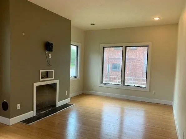 1424 S Walnut St, Bloomington, IN 47401