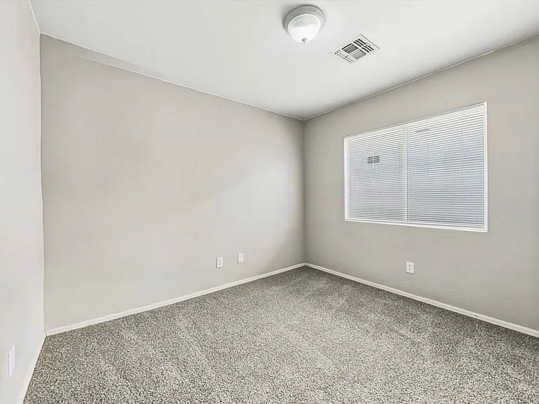 6040 W Southgate Ave — Photo 7