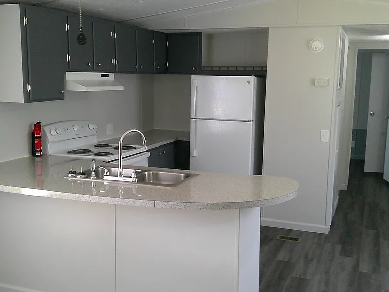 103 Eastport Ln — Photo 11