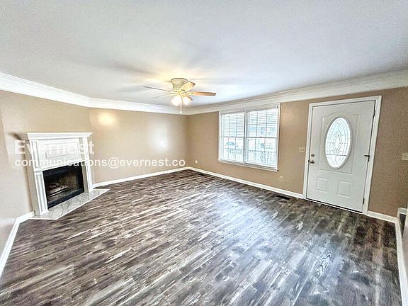 4th image of 2427 Riverstone Dr