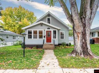 426 W 8th St, Mankato, MN 56001