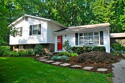 2nd image of 619 Harberts Ct