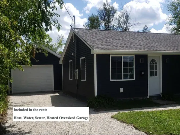 30 Naylor St, Bangor, ME 04401