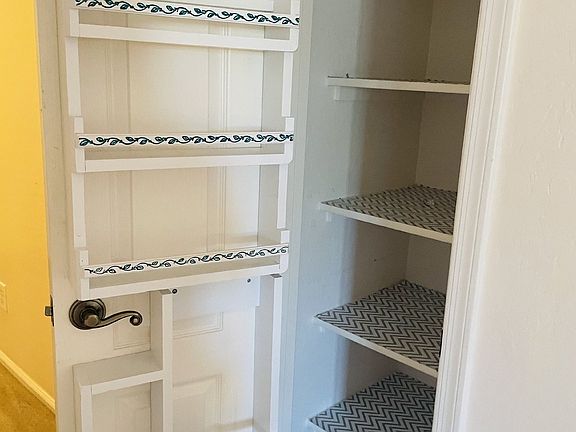 5th image of 39974 W Thornberry Ln