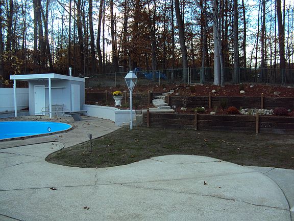 5th image of 7618 Green Valley Dr