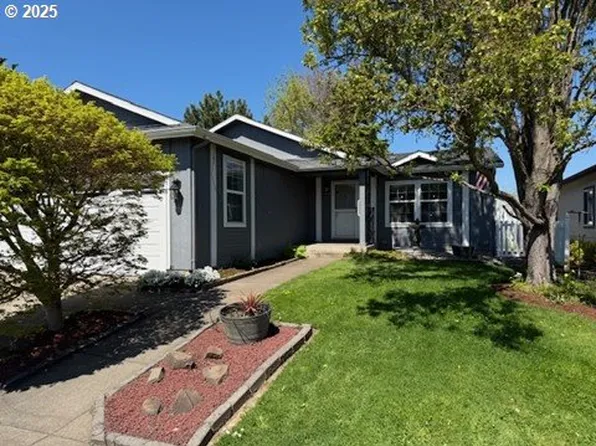 4055 Royal Ave Space 89, Eugene, OR 97402