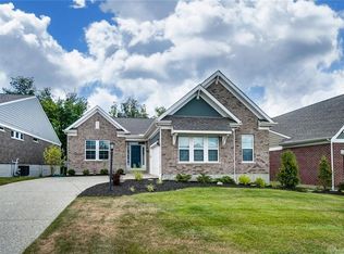 5243 Renaissance Park Dr, Franklin, OH 45005