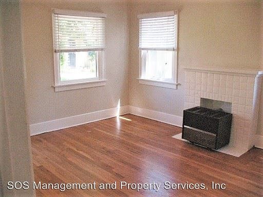 3rd image of 2932 Juniper St