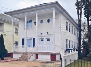 63 Maplehurst Ave, Providence, RI 02908