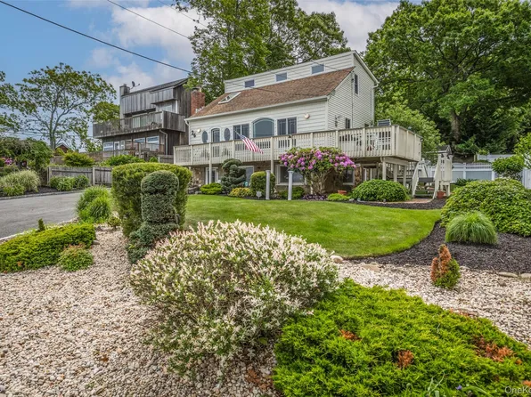 26 Point Breeze Drive, Rocky Point, NY 11778