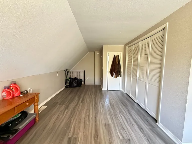 1701 Baxter Ave — Photo 22